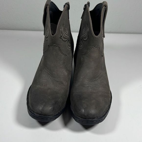 Born Womens Embroidered Leather Western Booties Boots Side Zip Gray Size 6.5 - Picture 2 of 9